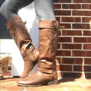 RIDING BOOTS